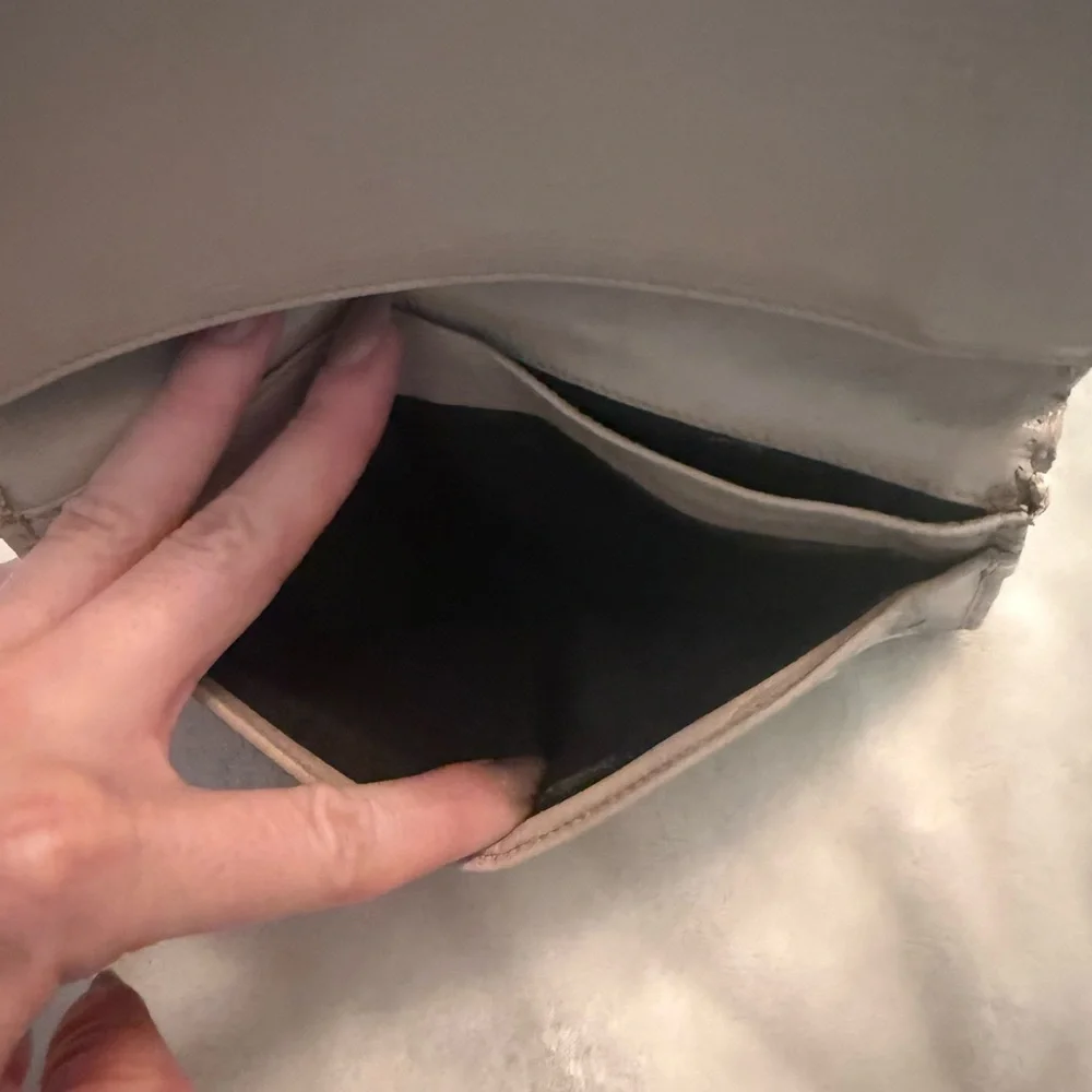 GUCCI Beige GG Monogram Leather Bifold Long Wallet Purse Accessories Italy - Picture 7 of 14